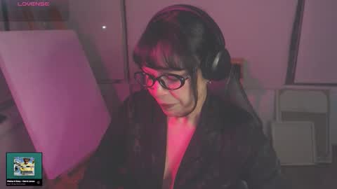 Snapshot of modjo_ chatting on 03.10.26 Modjo online show from 03.10.26