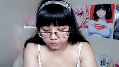 Snapshot of moertomlly chatting on 03.08.25 Molly online show from 03.08.25