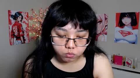 Snapshot of moertomlly chatting on 10.13.25 Molly online show from 10.13.25