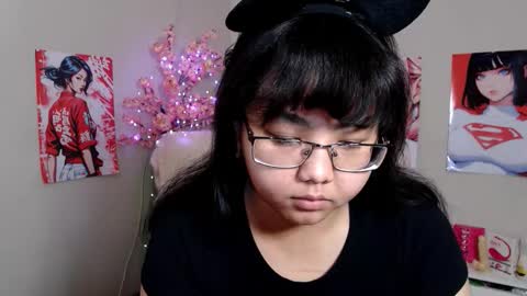 Snapshot of moertomlly chatting on 11.23.25 Molly online show from 11.23.25