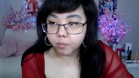 Molly online show from 04.25.26