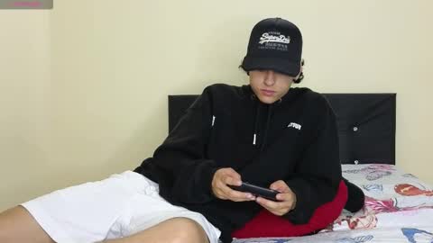 Snapshot of mohamed_malik chatting on 11.27.25 mohamed_malik online show from 11.27.25