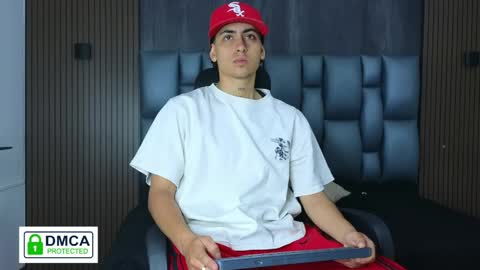 Snapshot of mohamed_malik chatting on 04.14.26 mohamed_malik online show from 04.14.26