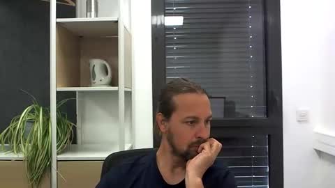 Julien online show from 06.08.26