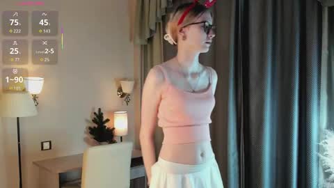 Laura online show from 12.21.25