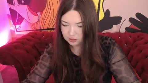 Snapshot of molinmoon chatting on 07.19.26 Rosa online show from 07.19.26