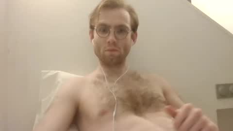 Snapshot of molliter chatting on 01.03.25 molliter online show from 01.03.25