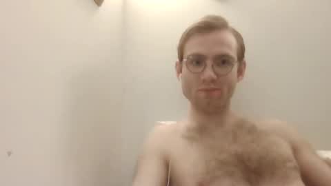 Snapshot of molliter chatting on 01.05.25 molliter online show from 01.05.25