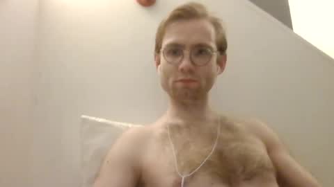 Snapshot of molliter chatting on 01.06.25 molliter online show from 01.06.25