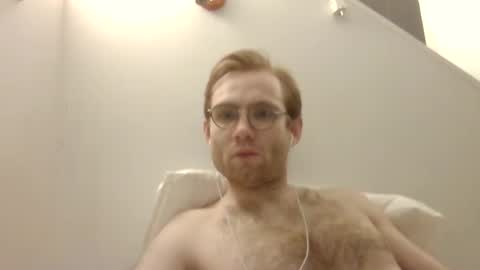 Snapshot of molliter chatting on 01.08.25 molliter online show from 01.08.25