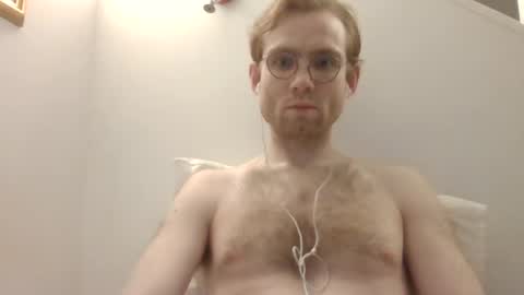 Snapshot of molliter chatting on 01.26.25 molliter online show from 01.26.25