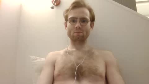 Snapshot of molliter chatting on 01.29.25 molliter online show from 01.29.25