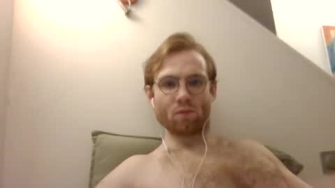 Snapshot of molliter chatting on 02.11.25 molliter online show from 02.11.25