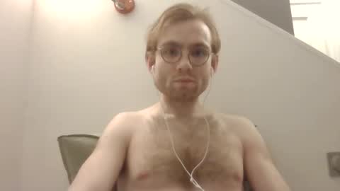 Snapshot of molliter chatting on 02.17.25 molliter online show from 02.17.25