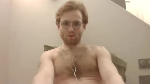 Snapshot of molliter chatting on 02.18.25 molliter online show from 02.18.25