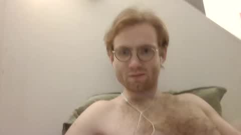 Snapshot of molliter chatting on 02.24.25 molliter online show from 02.24.25