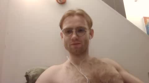 Snapshot of molliter chatting on 03.09.25 molliter online show from 03.09.25