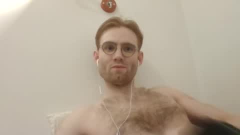 Snapshot of molliter chatting on 03.10.25 molliter online show from 03.10.25