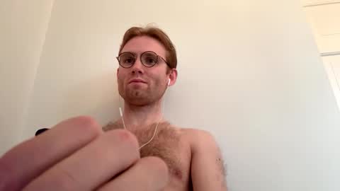 Snapshot of molliter chatting on 09.11.25 molliter online show from 09.11.25