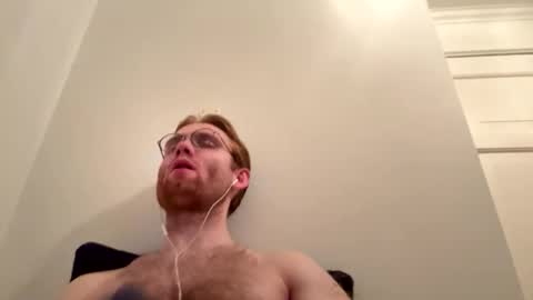 Snapshot of molliter chatting on 09.18.25 molliter online show from 09.18.25