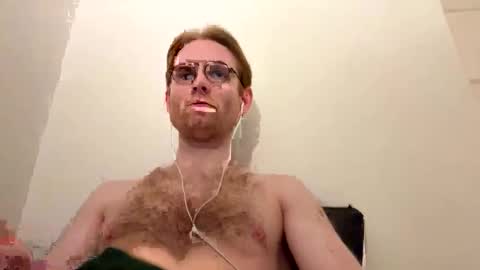 Snapshot of molliter chatting on 09.21.25 molliter online show from 09.21.25