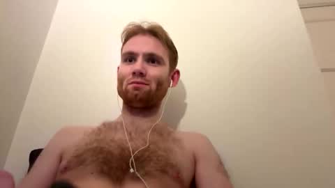 Snapshot of molliter chatting on 11.03.25 molliter online show from 11.03.25