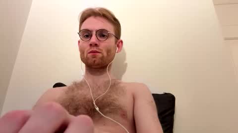 Snapshot of molliter chatting on 11.11.25 molliter online show from 11.11.25