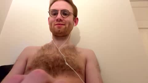 Snapshot of molliter chatting on 12.01.25 molliter online show from 12.01.25