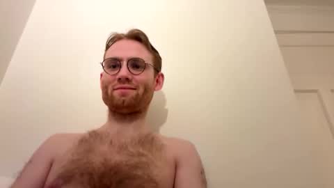 Snapshot of molliter chatting on 02.16.26 molliter online show from 02.16.26