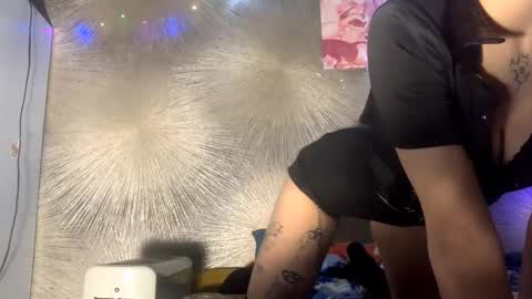 Snapshot of molly_garsia chatting on 02.14.26 jeni online show from 02.14.26