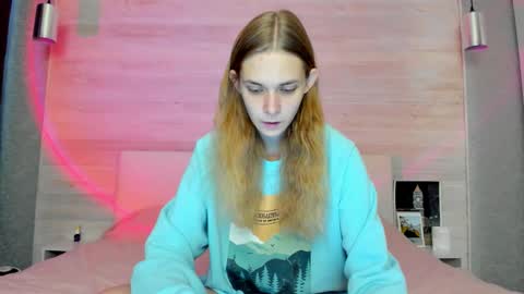 Snapshot of molly_hunt chatting on 11.09.25 Molly Hunt online show from 11.09.25