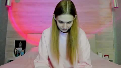 Snapshot of molly_hunt chatting on 02.25.26 Molly Hunt online show from 02.25.26