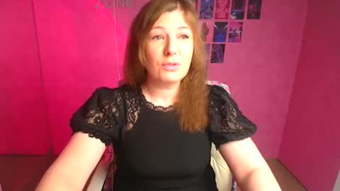 Snapshot of molly_mis chatting on 02.12.26 Molly online show from 02.12.26