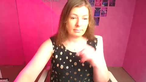 Snapshot of molly_mis chatting on 03.08.26 Molly online show from 03.08.26