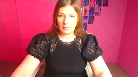 Molly online show from 05.08.26
