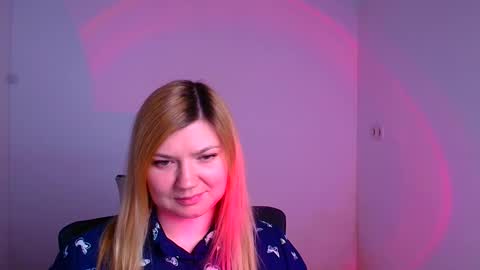 Snapshot of molly_moree chatting on 01.29.25 Molly online show from 01.29.25