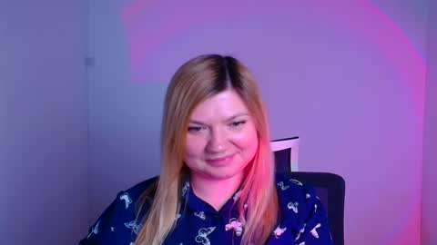 Snapshot of molly_moree chatting on 02.08.25 Molly online show from 02.08.25