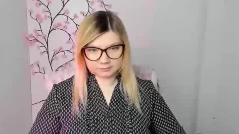 Molly online show from 01.10.26