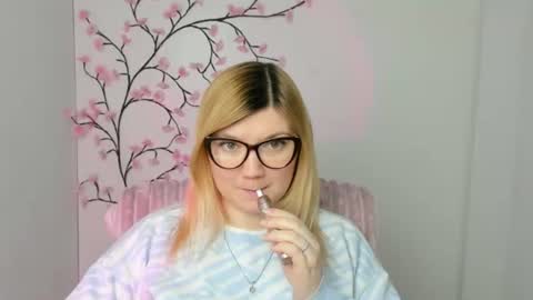 Molly online show from 02.18.26