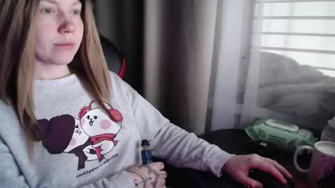 I have new photos come and see with love Molly online show from 11.23.25