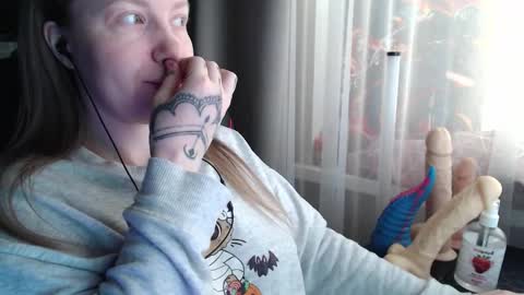 I have new photos come and see with love Molly online show from 03.12.26