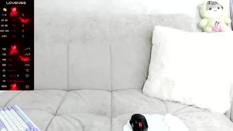 Snapshot of molly_sweetbaby chatting on 02.19.25 Ill tell you when were private online show from 02.19.25