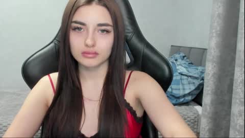 Molly online show from 03.12.26