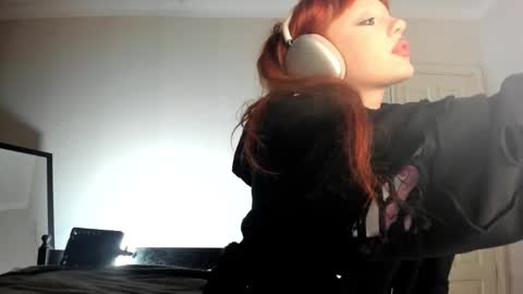 Snapshot of mollycodle chatting on 02.28.25 Goddess Katherine online show from 02.28.25