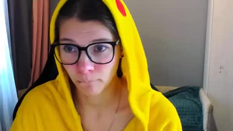 Snapshot of mollylollipop20 chatting on 09.17.25 KIRA online show from 09.17.25