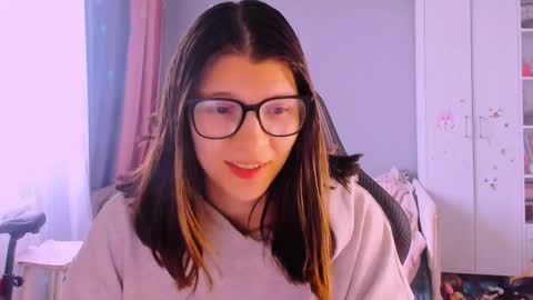  KIRA  online show from 05.25.26