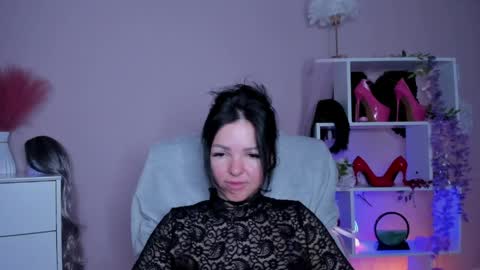 Molly online show from 05.06.26