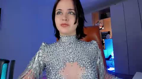 Snapshot of mollyposh chatting on 06.26.26 Molly online show from 06.26.26