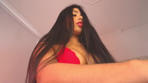 Molly  online show from 01.18.25