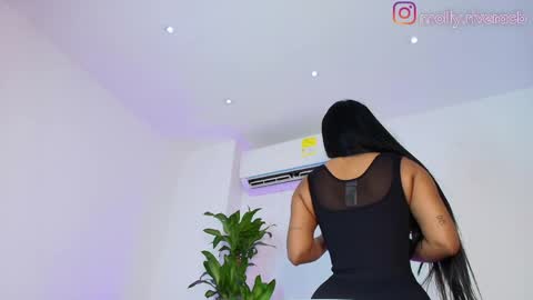 Molly  online show from 06.05.26